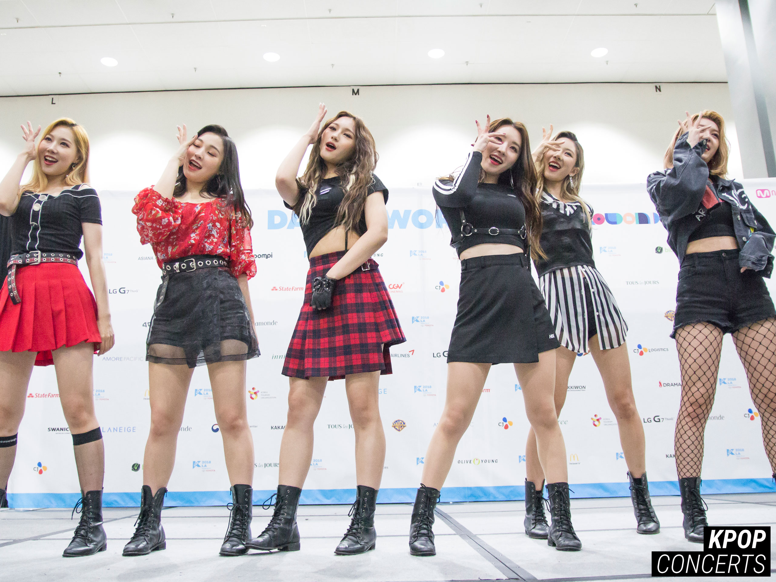 [GALLERY] KCON18LA Dreamcatcher's Surprise Dance Appearance KPop Concerts