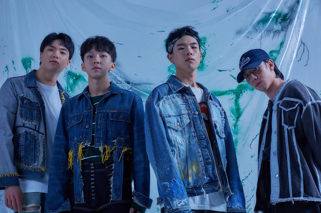 Photo of four-member Korean indie band SURL
