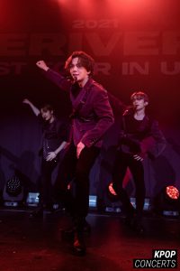Concert photo of VERIVERY in Los Angeles for their 1st US Tour