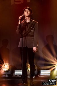 Concert photo of VERIVERY in Los Angeles for their 1st US Tour