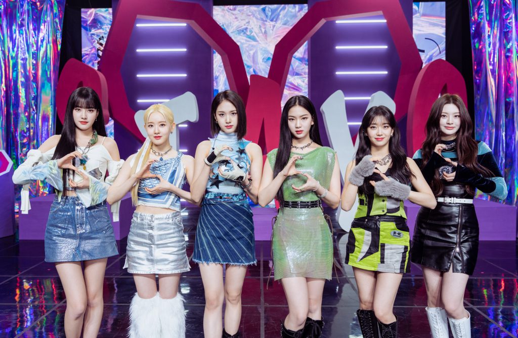 StayC RUN2U comeback showcase