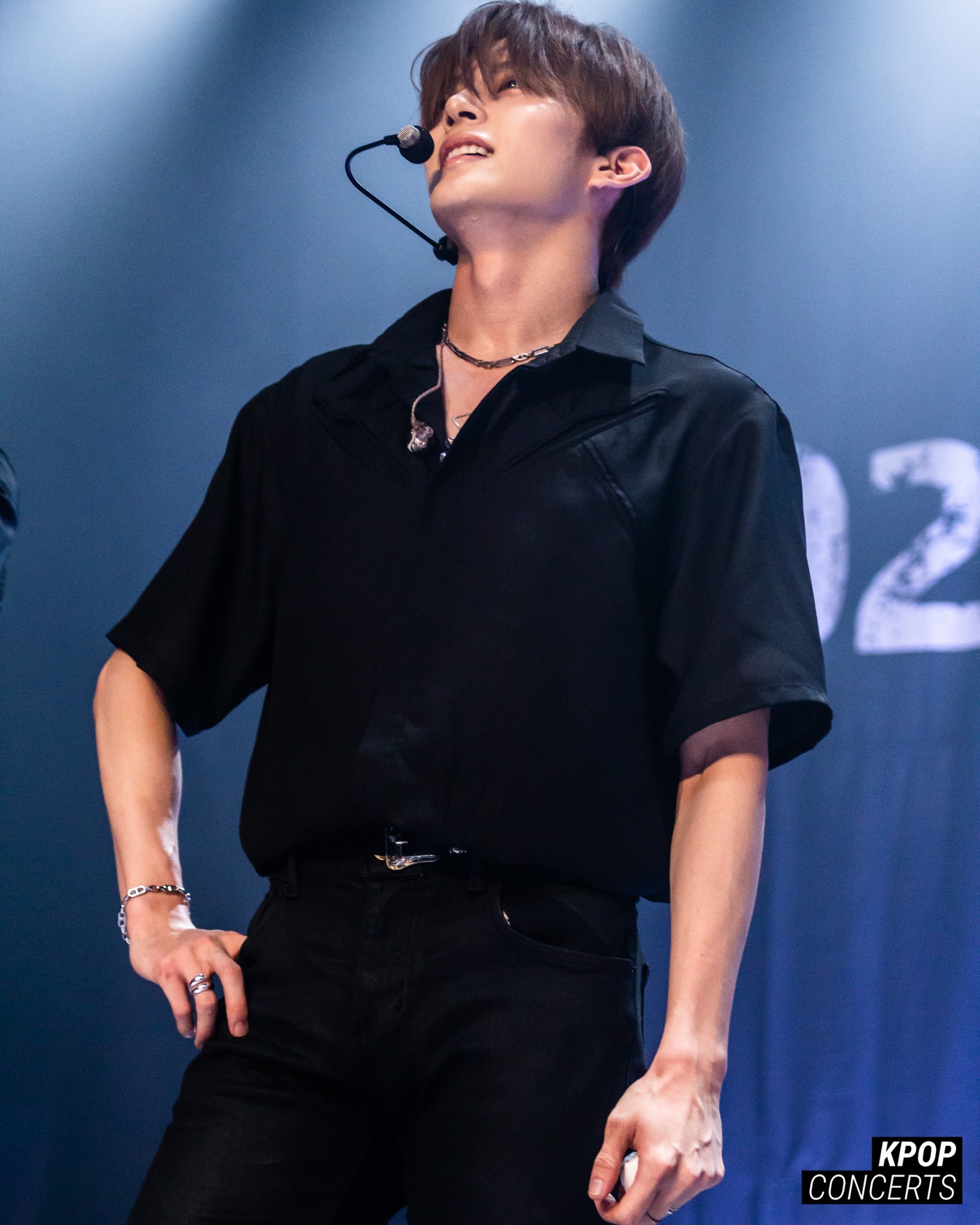 VERIVERY performing at their 2022 VERIVERY CONCERT PAGE : O concert at the Vermont Theater in Los Angeles