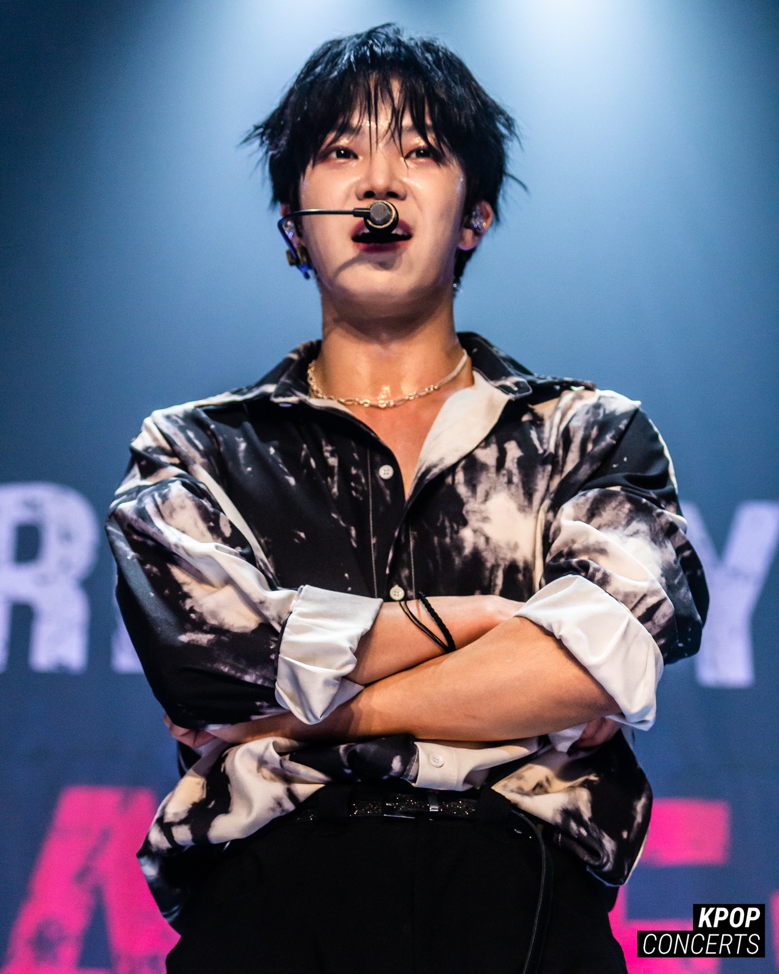 VERIVERY performing at their 2022 VERIVERY CONCERT PAGE : O concert at the Vermont Theater in Los Angeles