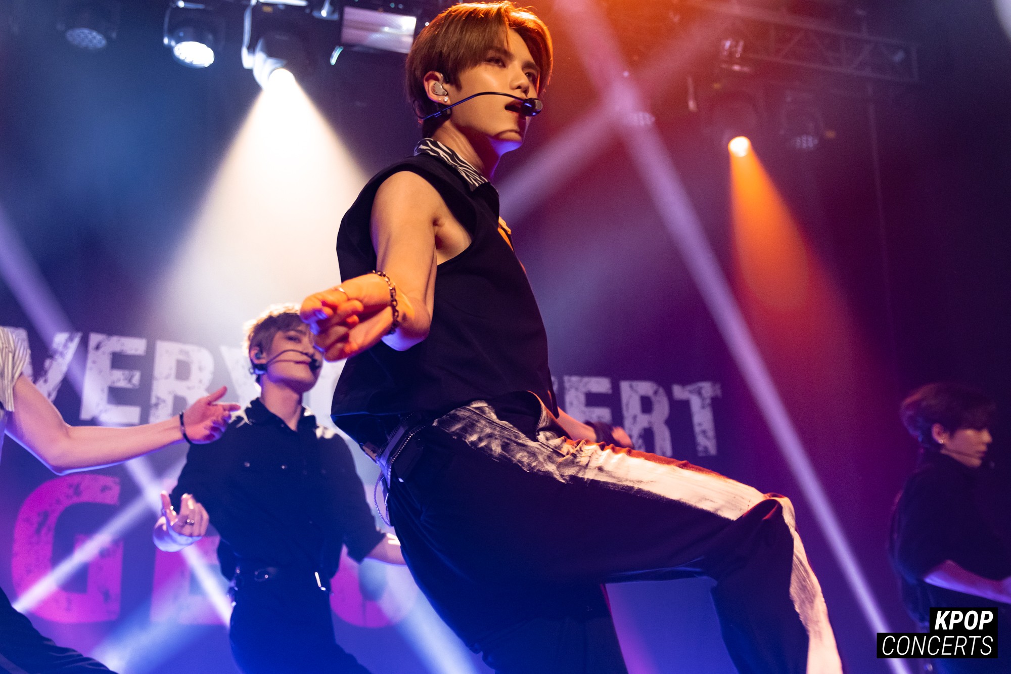 VERIVERY performing at their 2022 VERIVERY CONCERT PAGE : O concert at the Vermont Theater in Los Angeles