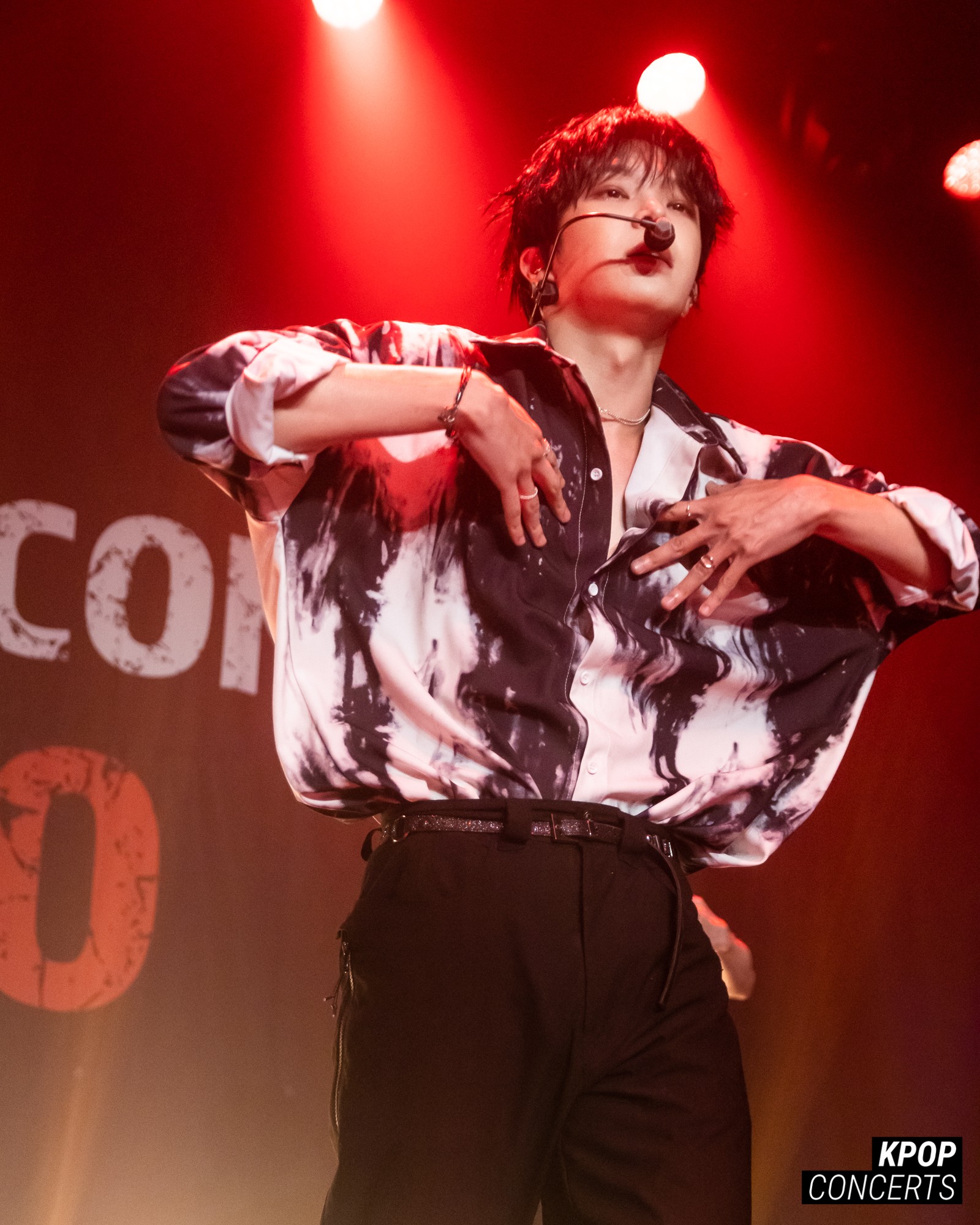 VERIVERY performing at their 2022 VERIVERY CONCERT PAGE : O concert at the Vermont Theater in Los Angeles