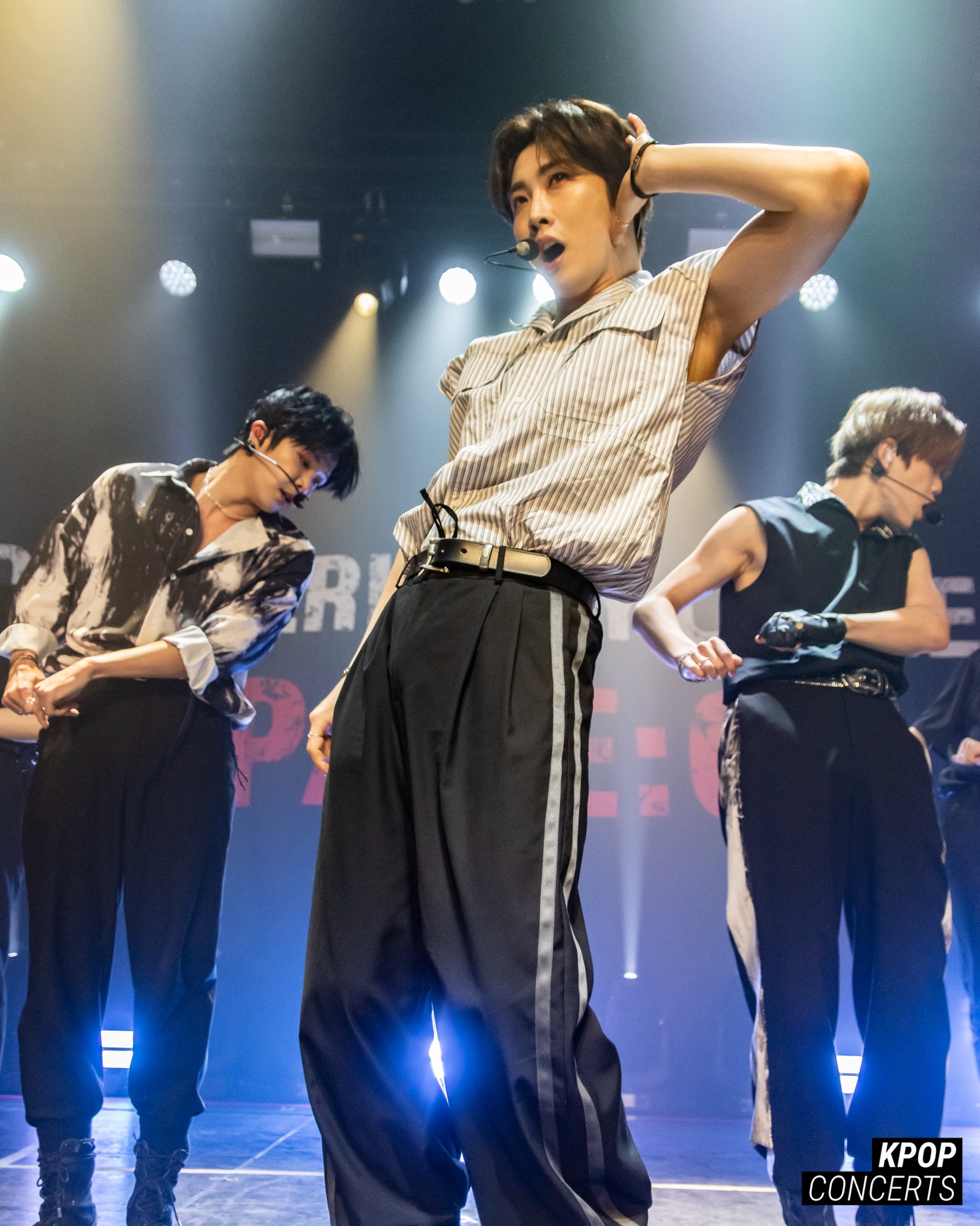 VERIVERY performing at their 2022 VERIVERY CONCERT PAGE : O concert at the Vermont Theater in Los Angeles